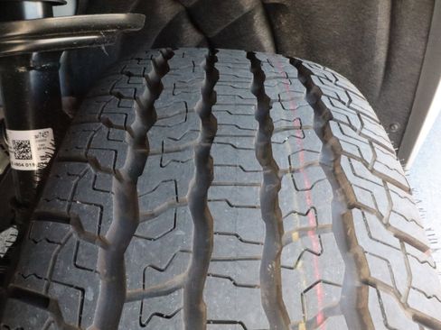 New 2026 GMC Acadia AT4 w/ LPO, Floor Liner Package image 17