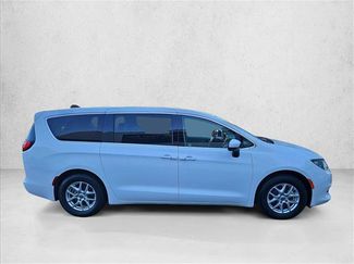Used 2023 Chrysler Voyager LX FWD video 4