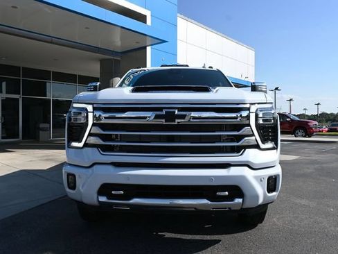 New 2026 Chevrolet Silverado 3500 High Country w/ Technology Package AWD/4WD image 12