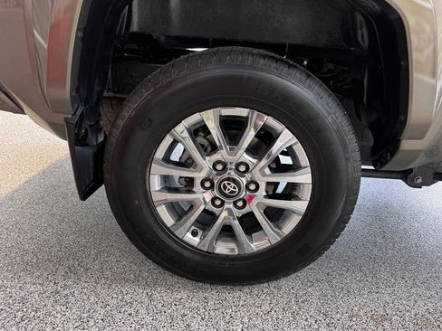 Certified 2025 Toyota Tacoma Limited AWD/4WD image 8