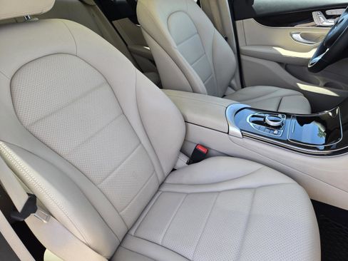Used 2018 Mercedes-Benz GLC 300 image 10