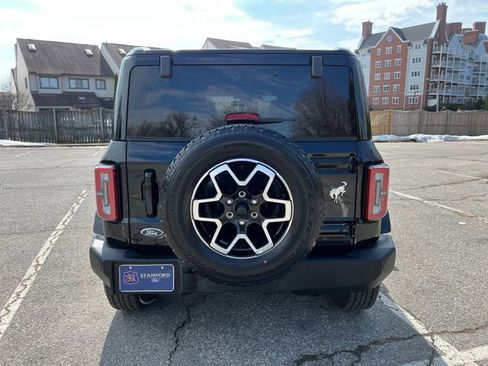 Used 2025 Ford Bronco Outer Banks image 9