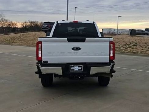 Used 2024 Ford F250 XLT w/ FX4 Off-Road Package image 7