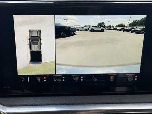 Used 2024 GMC Sierra 1500 Denali w/ Denali Reserve Package AWD/4WD image 14
