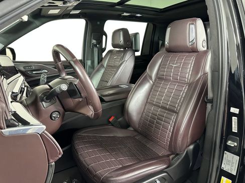Used 2021 Cadillac Escalade ESV Sport Platinum AWD/4WD image 13