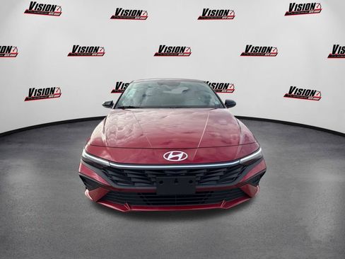 Certified 2025 Hyundai Elantra Sport image 2