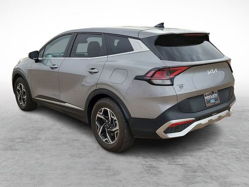 Used 2023 Kia Sportage LX image 7