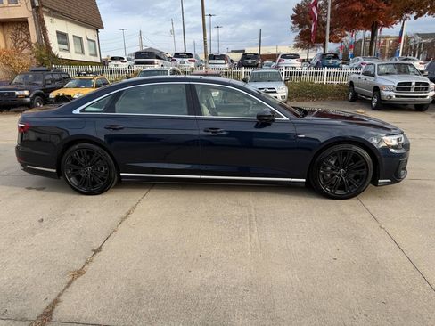 Used 2022 Audi A8 L 3.0T w/ Executive Package image 18