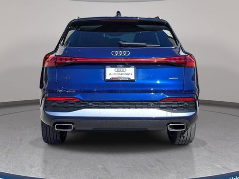 Used 2025 Audi Q5 Premium Plus w/ Premium Plus AWD/4WD image 7