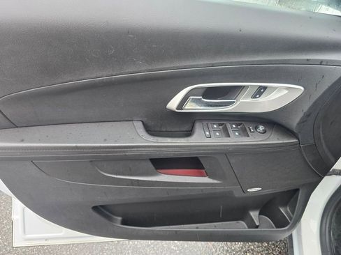 Used 2017 Chevrolet Equinox LT w/ Convenience Package image 20