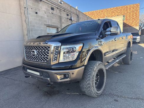 Used 2018 Nissan Titan Platinum Reserve w/ Platinum Utility Package image 4