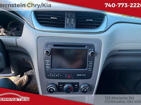 Used 2017 Chevrolet Traverse LS AWD/4WD image 12