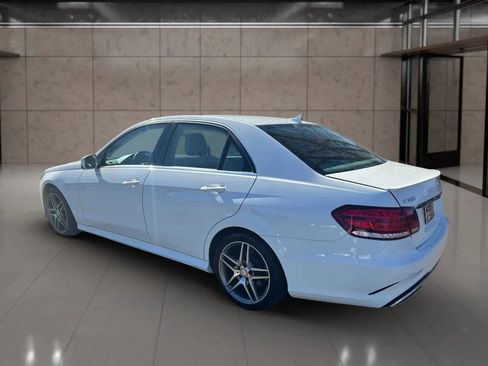 Used 2014 Mercedes-Benz E 350 4MATIC Sedan image 4