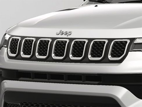New 2024 Jeep Compass Latitude w/ Sun and Sound Group image 14