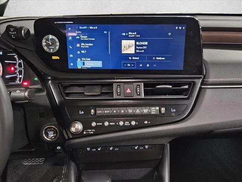 Used 2023 Lexus ES 350 w/ Premium Package image 13