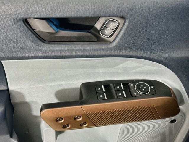 Used 2024 Ford Maverick Lariat FWD image 18