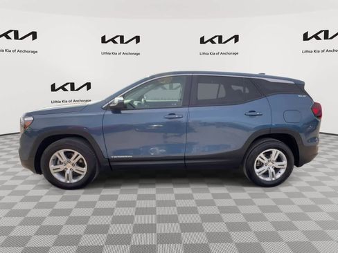 Used 2024 GMC Terrain SLE AWD/4WD image 5