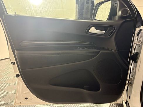 Used 2023 Dodge Durango SXT RWD image 15