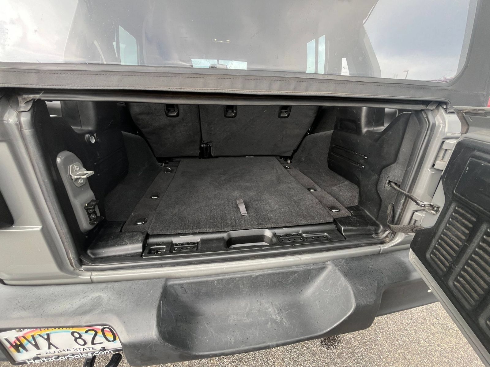 Used 2023 Jeep Wrangler Unlimited Sport AWD/4WD image 27