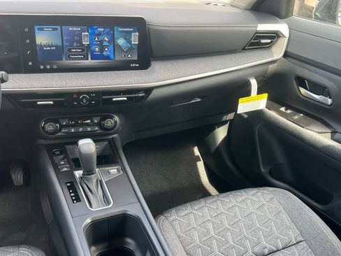 New 2026 Nissan Kicks SV w/ SV Premium Package AWD/4WD image 32