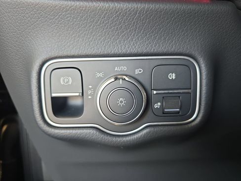 Used 2026 Mercedes-Benz G 550 image 28