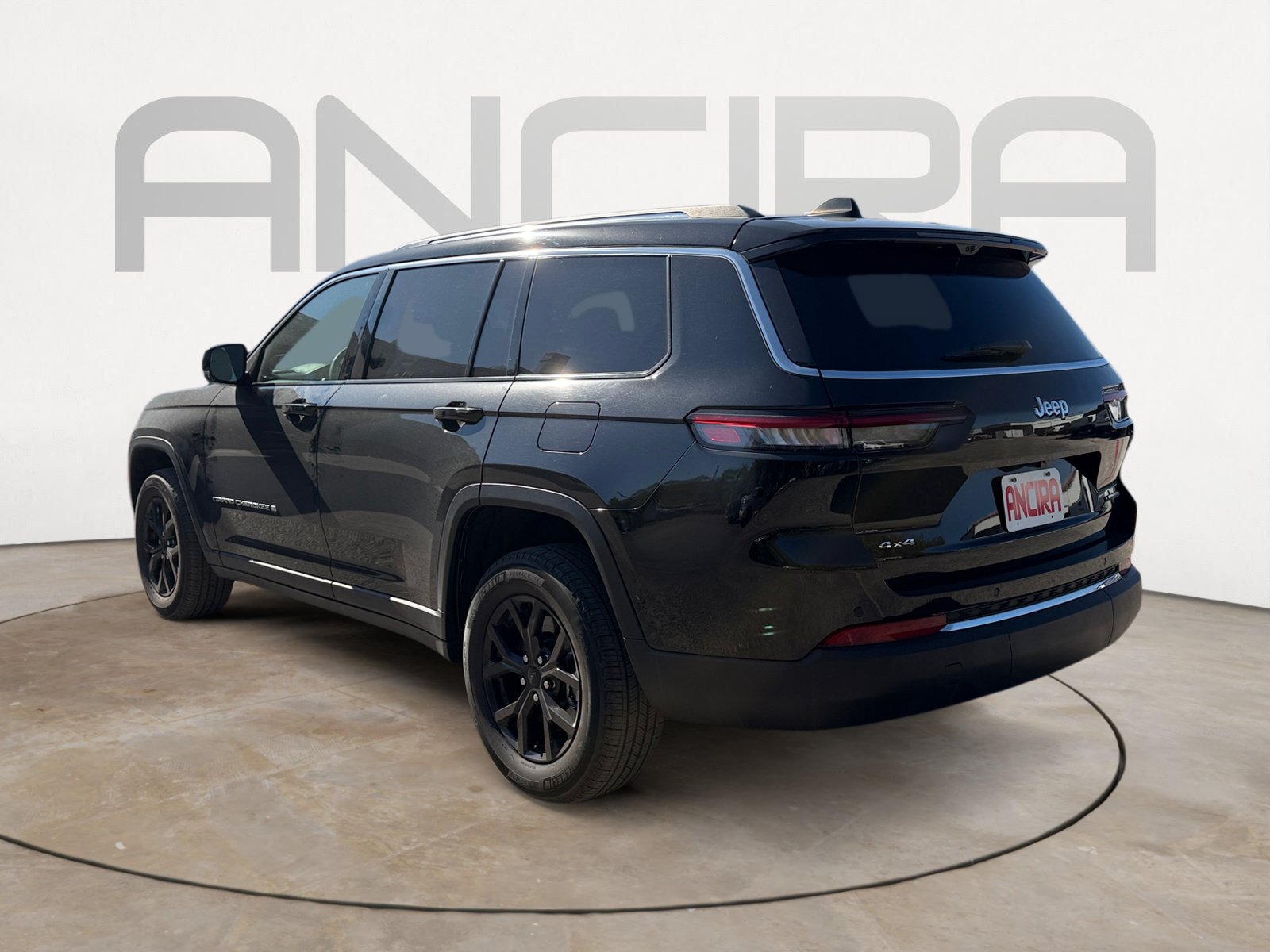 Used 2023 Jeep Grand Cherokee L Limited w/ Luxury Tech Group II AWD/4WD image 7