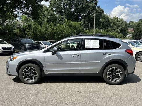 Used 2016 Subaru Crosstrek 2.0i Premium w/ Moonroof Package AWD/4WD image 2
