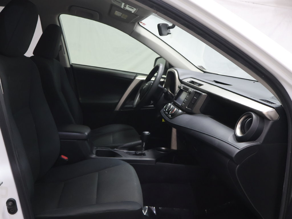 Used 2015 Toyota RAV4 LE FWD image 9