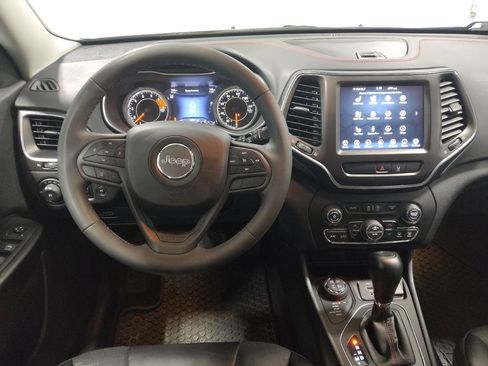 Used 2022 Jeep Cherokee Trailhawk w/ Premium Leather Package AWD/4WD image 22
