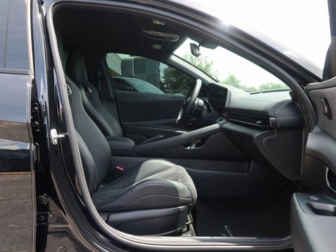 Used 2025 Hyundai Elantra N FWD image 25