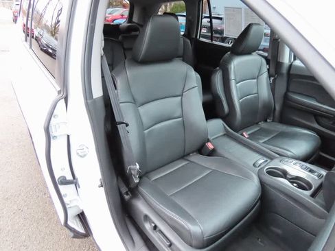 Certified 2022 Honda Pilot Special Edition image 18