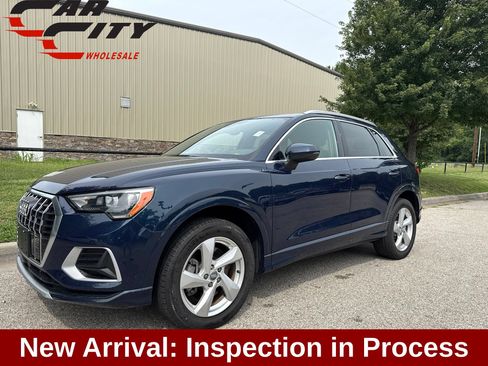 Used 2020 Audi Q3 2.0T Premium AWD/4WD image 1