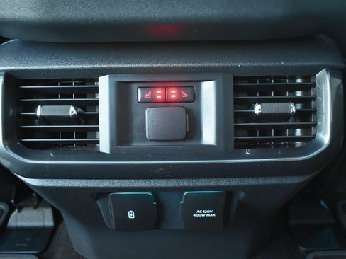 Used 2022 Ford F150 Lariat w/ Equipment Group 502A High image 44