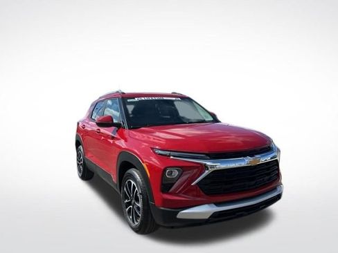 New 2026 Chevrolet TrailBlazer LT AWD/4WD image 1