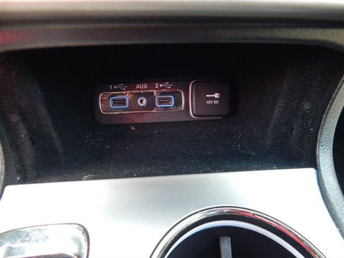 Used 2019 Jeep Grand Cherokee High Altitude image 34