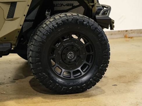 Used 2025 Jeep Wrangler Unlimited Rubicon 392 AWD/4WD image 36