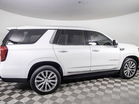 Used 2022 GMC Yukon Denali w/ Denali Premium Package AWD/4WD image 4
