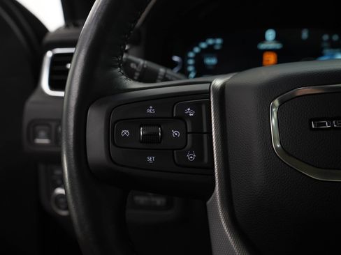 Used 2023 GMC Yukon XL Denali w/ Denali Reserve Package AWD/4WD image 29