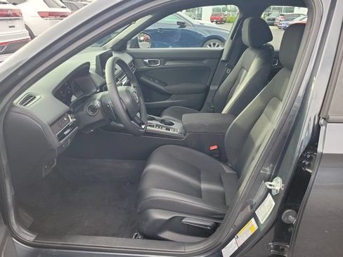 Used 2025 Honda Civic Sport image 13
