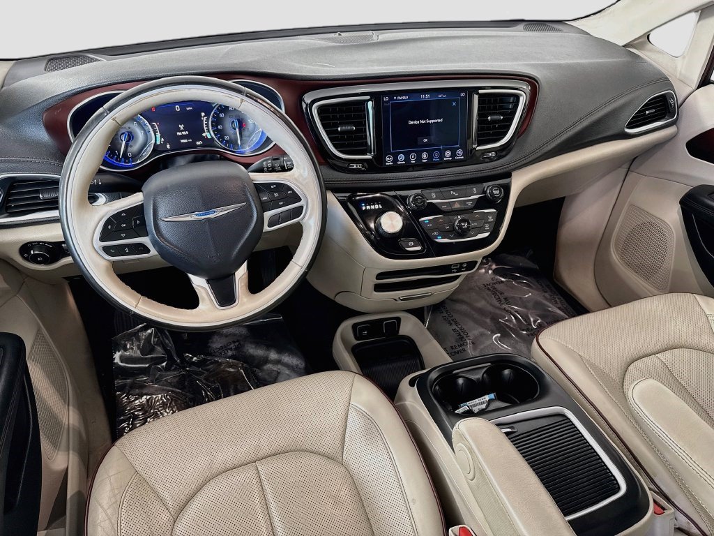 Used 2020 Chrysler Pacifica Limited FWD image 16
