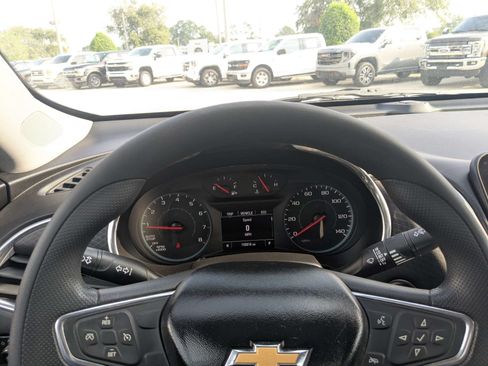 Used 2020 Chevrolet Malibu LT FWD image 26