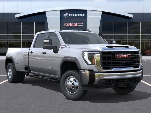 New 2026 GMC Sierra 3500 Pro w/ 1SA Pro Safety Plus Package AWD/4WD image 7
