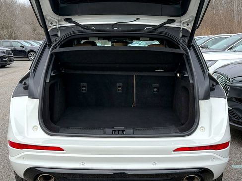 Used 2023 Lincoln Corsair Reserve w/ Jet Appearance Package image 13