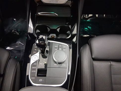 Used 2024 BMW X3 sDrive30i w/ Premium Package image 16