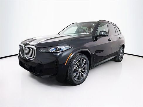 New 2026 BMW X5 xDrive40i w/ M Sport Package image 3
