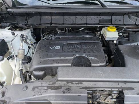 Used 2023 Nissan Pathfinder SL w/ Lighting Package (N92) image 22