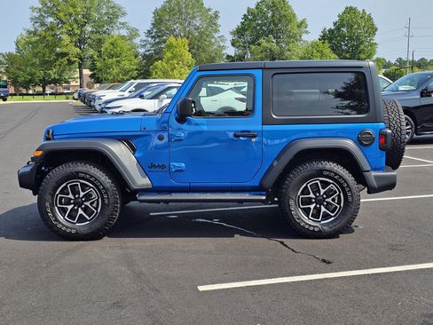 Used 2024 Jeep Wrangler Sport AWD/4WD image 15