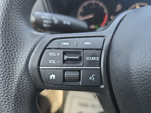Used 2024 Honda CR-V EX image 16