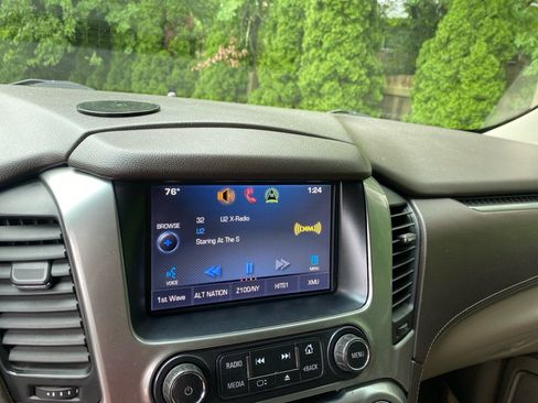 Used 2015 Chevrolet Tahoe LT w/ Luxury Package AWD/4WD image 15