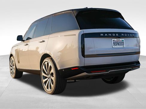 Certified 2025 Land Rover Range Rover SE image 7